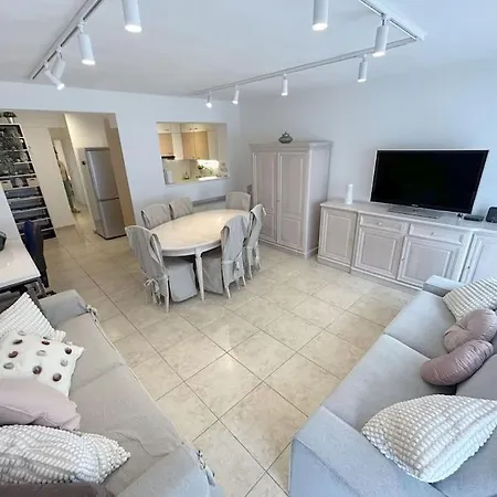 Appartement Met 2 Slaapkamers-vaya G002 La Panne